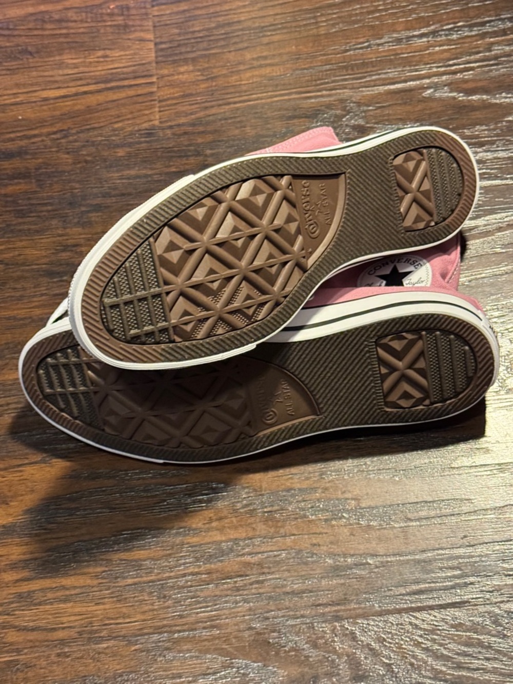 Converse NEW IN 📦 BOX Pink 🌸 High-Top Sneakers - 2 Sizes Available 8.5 or 9.5 - Picture 8 of 11